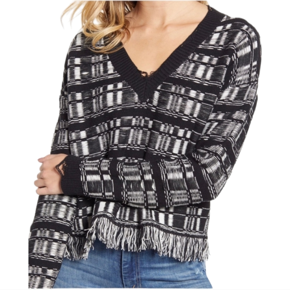 Wildfox Reece Ritzy Fringe Hem Sweater Black/White Size XS NWT
